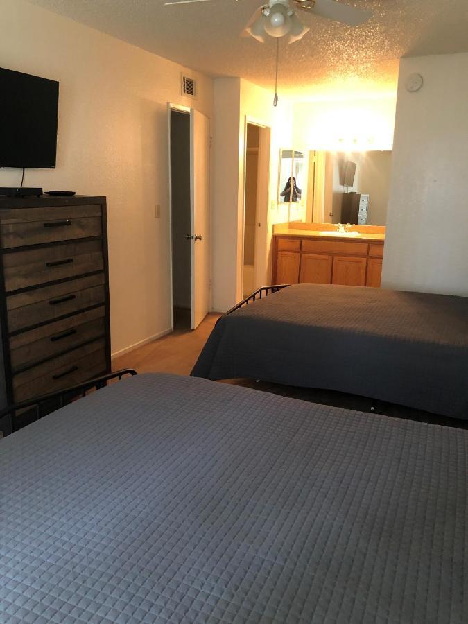 Whispering Meadows Apartments Bakersfield Eksteriør billede
